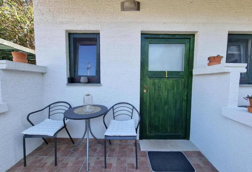 חדר סטנדרט, Rooms Lav