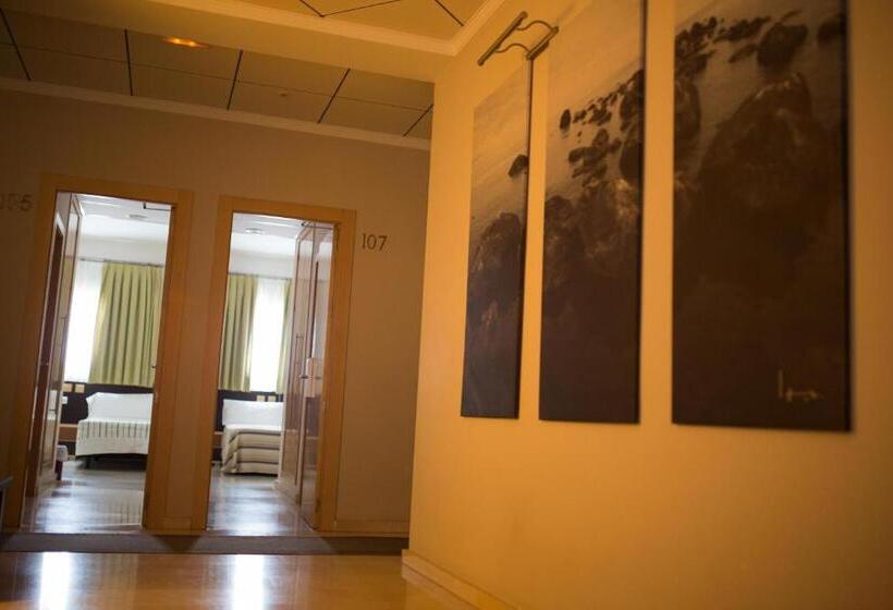 اتاق استاندارد سه نفره, Hostal Albero by eme hoteles