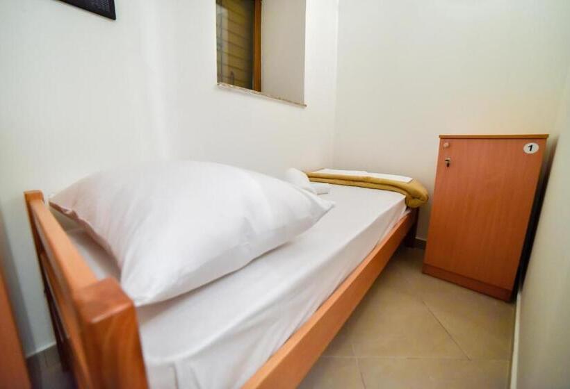 Кровать в Общей Комнате, Hostel Sinj