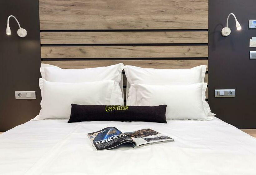 חדר סטנדרט, Castellum