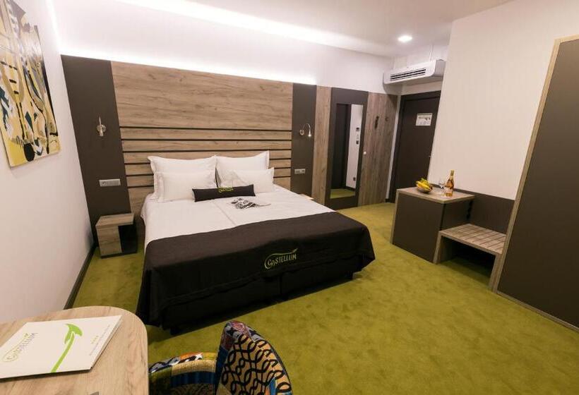 חדר סופריור עם טרסה, Castellum