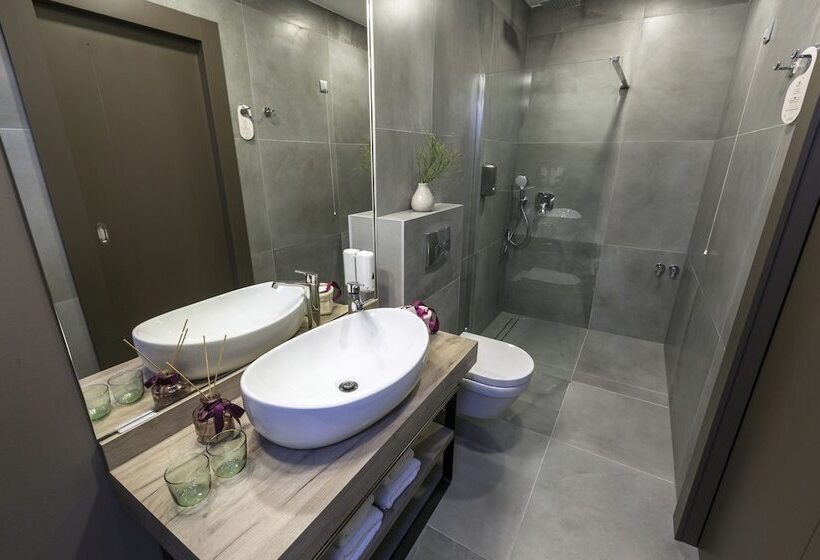 חדר סטנדרט, Castellum