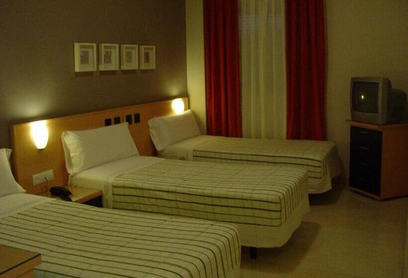 اتاق استاندارد سه نفره, Hostal Albero by eme hoteles