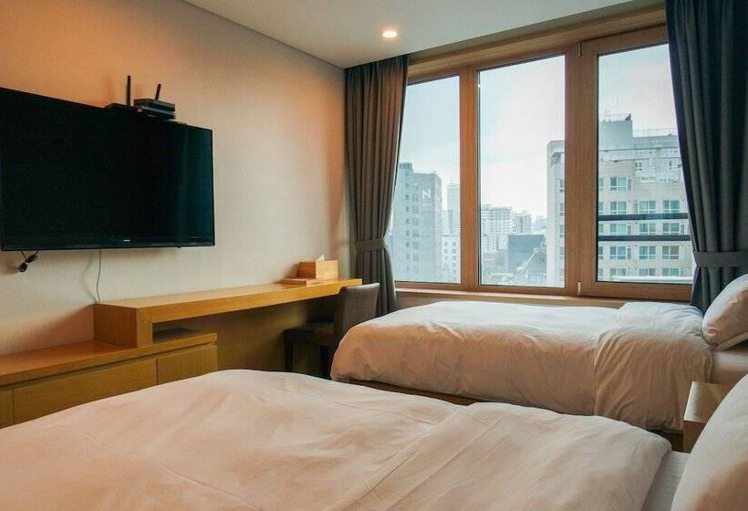 غرفة قياسية, Jongno Lumia Tourist