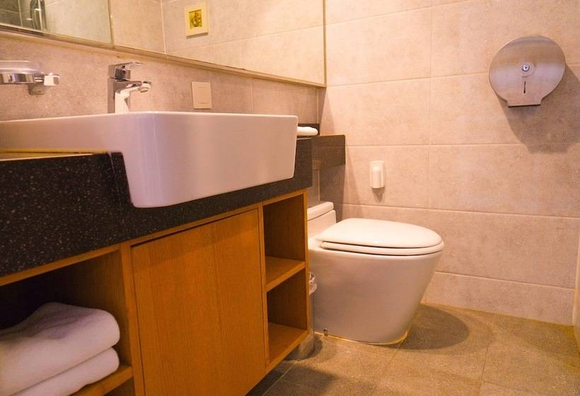 غرفة قياسية, Jongno Lumia Tourist