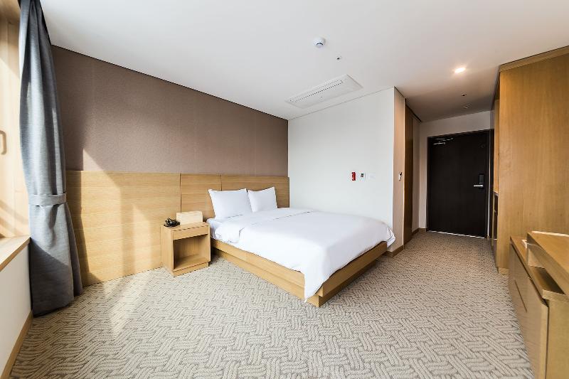 غرفة قياسية, Jongno Lumia Tourist