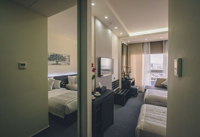 Quarto deluxe vista mar, Louis V Hotel Beirut