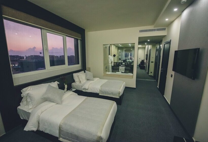 Suite Deluxe Vista Mar, Louis V Hotel Beirut