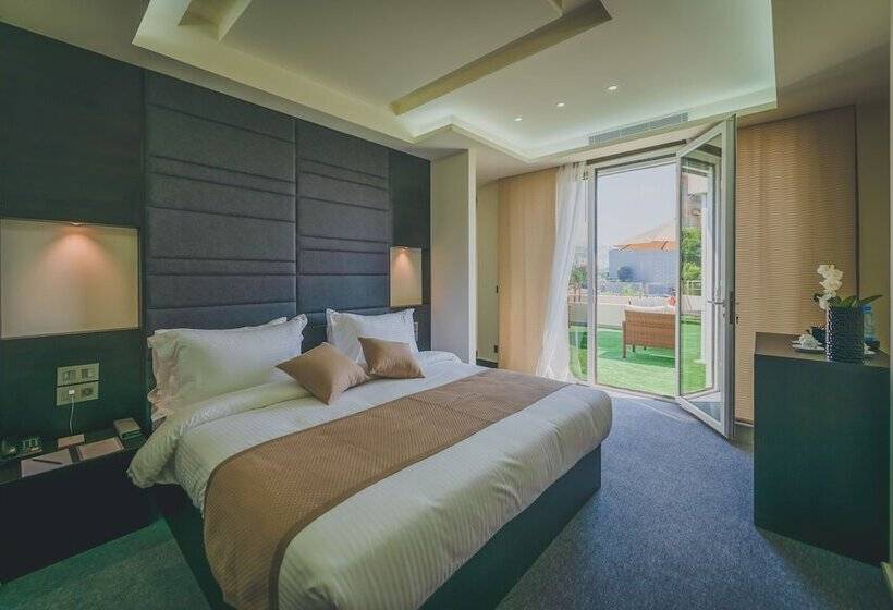 Suite Executiva, Louis V Hotel Beirut