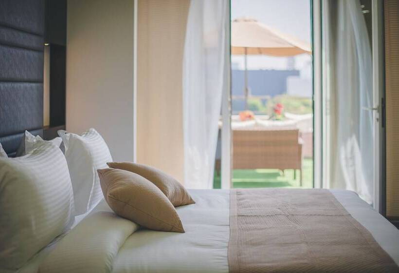 Suite Executiva, Louis V Hotel Beirut