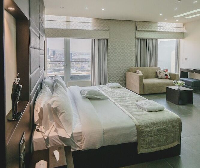 Suite Vista Mar, Louis V Hotel Beirut