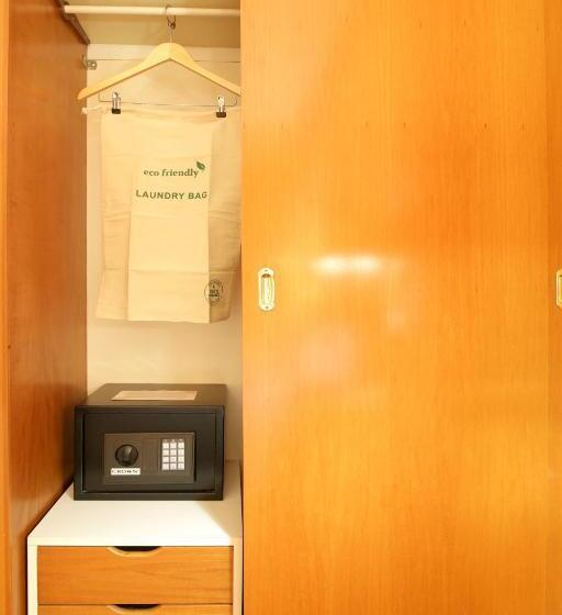 バルコニー付きスタンダードルーム, Philippos Livadeia