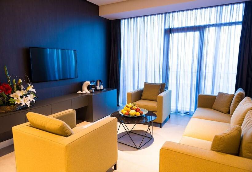 سوئیت با بالکن, Radisson Hotel Dakar Diamniadio