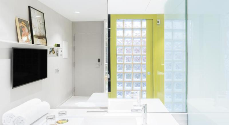 اتاق استاندارد, Rec Barcelona Adults Only