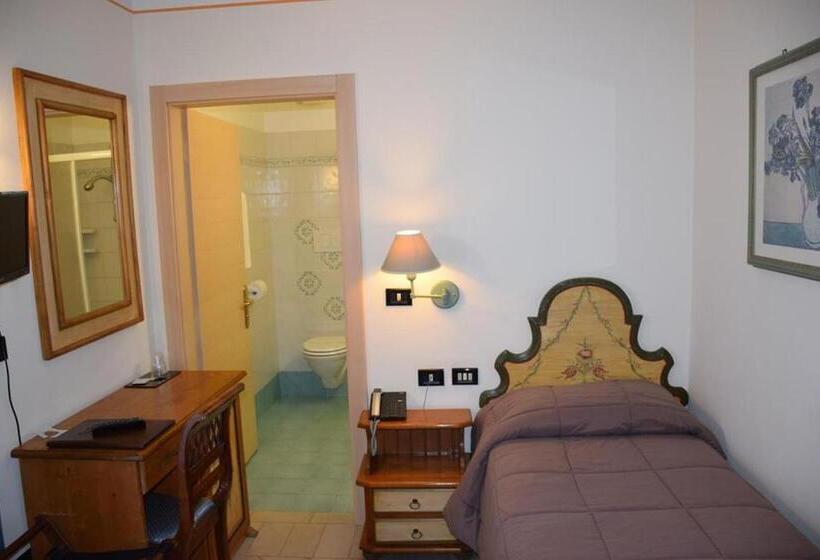 غرفة قياسية فردية, Park Hotel Mater Dei