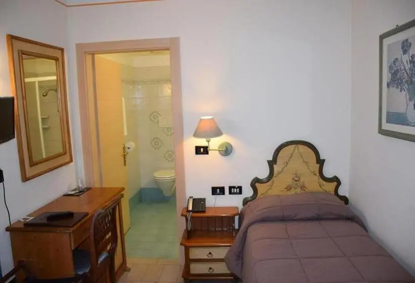 اتاق استاندارد یک نفره, Park Hotel Mater Dei