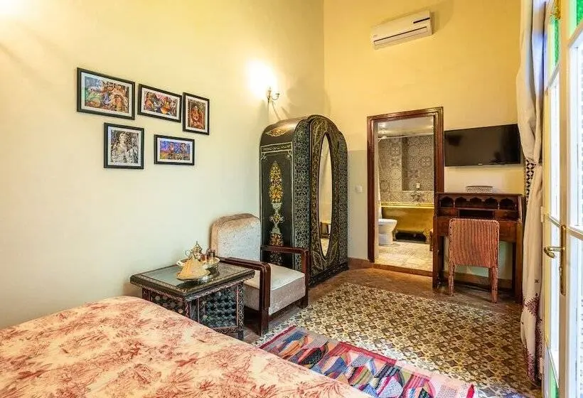 اتاق استاندارد, Dar Kika Salam By Dks