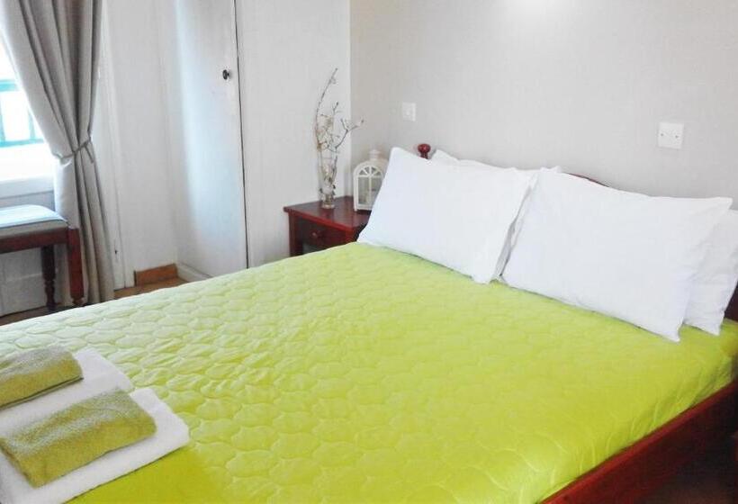 غرفة قياسية فردية مزودة بشُرفة, Ostria Eressos Rooms