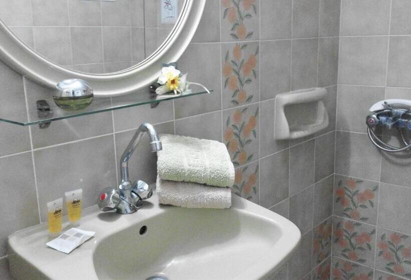 חדר סטנדרט יחיד עם מרפסת, Ostria Eressos Rooms