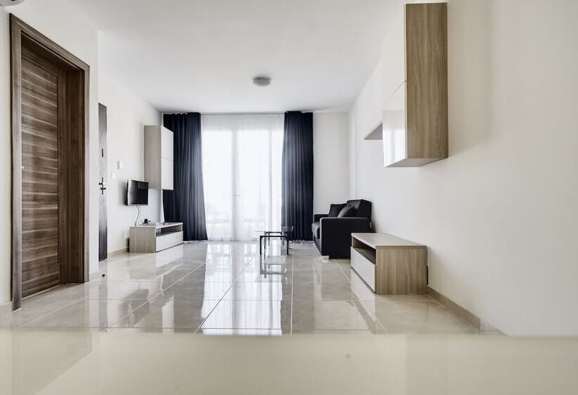 آپارتمان 2 خوابه, The Village Apartments