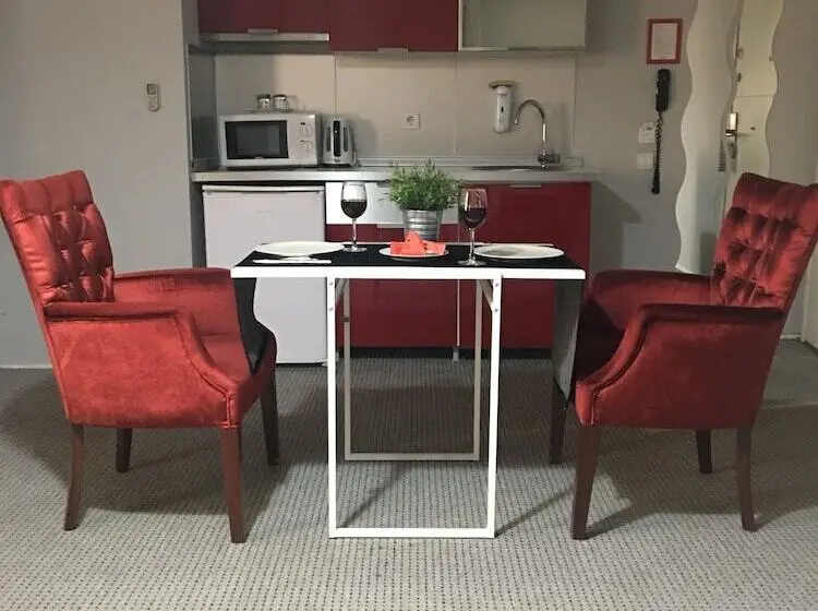 スイート, Arkem Hotel 1