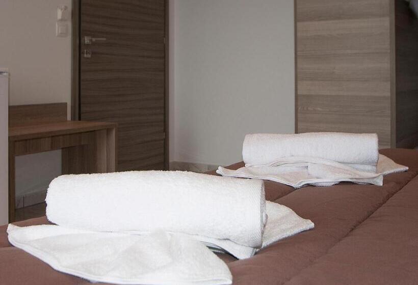 スタンダードルーム, Pension Avocado