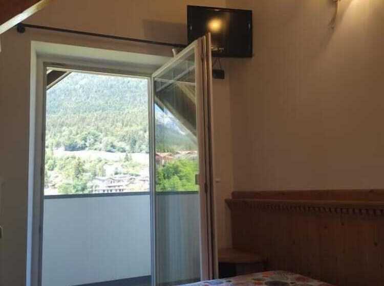 חדר סטנדרט, Pier