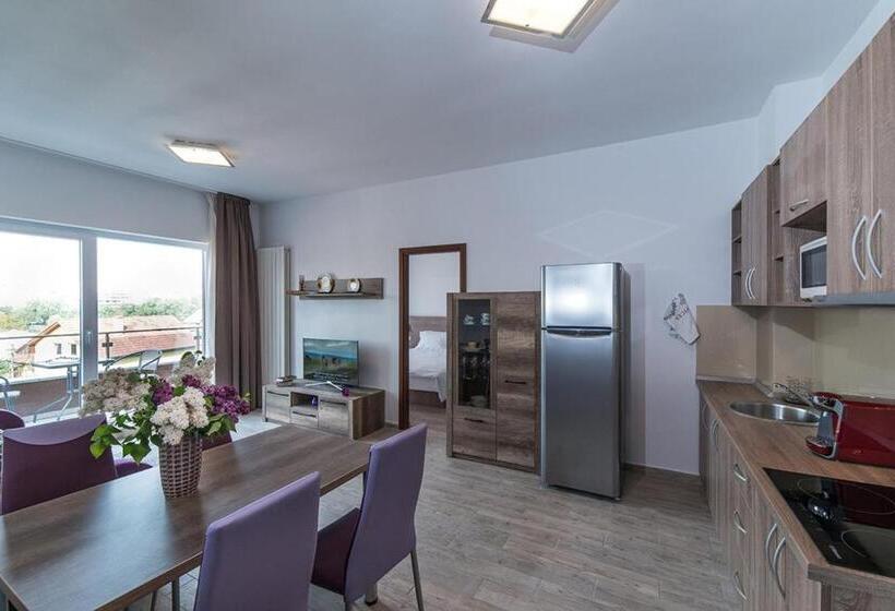 آپارتمان 2 خوابه, Residence Il Lago