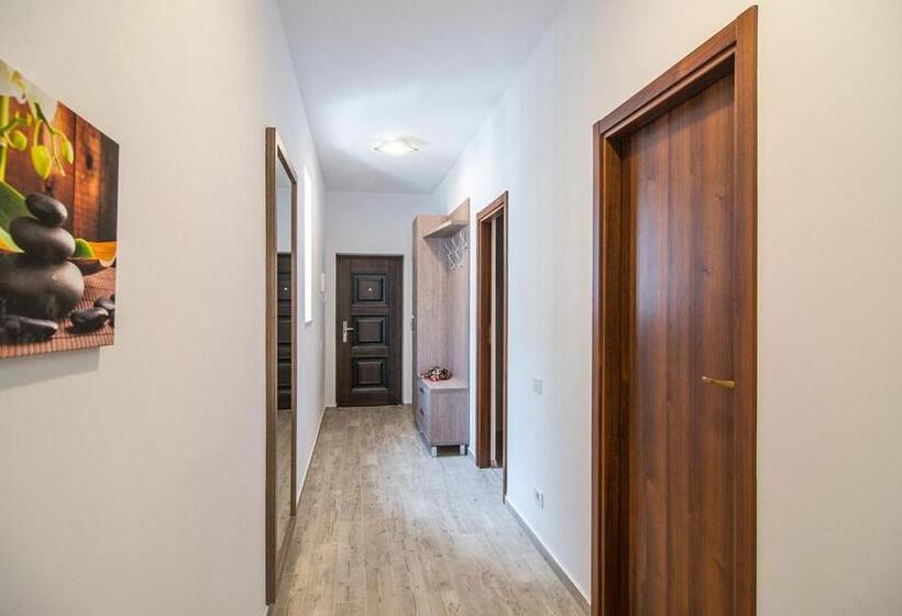 １ベッドルームペントハウスアパート, Residence Il Lago