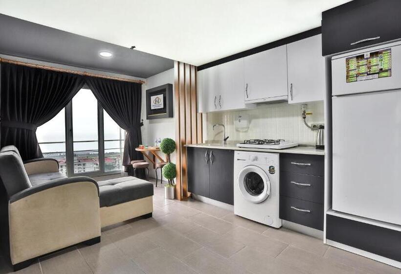 سوییت خانوادگی, Sweet Home Suite
