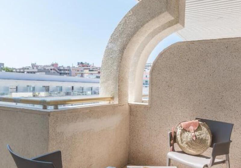 اتاق اکونومی, Sweet Home Suite