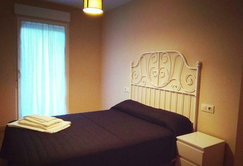 Апартаменты 2 Спальни, Alojamientos Barreiros 3000