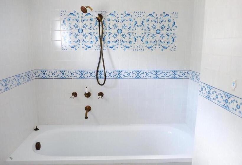 스탠다드 룸 산 전망, Pietrasanta