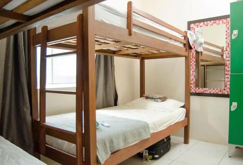 ルームシェアのワンベッド, Ilha Hostel