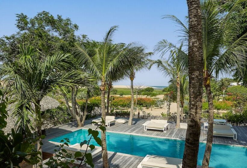سوییت لوکس, Villa Jericoacoara  La Villa Group