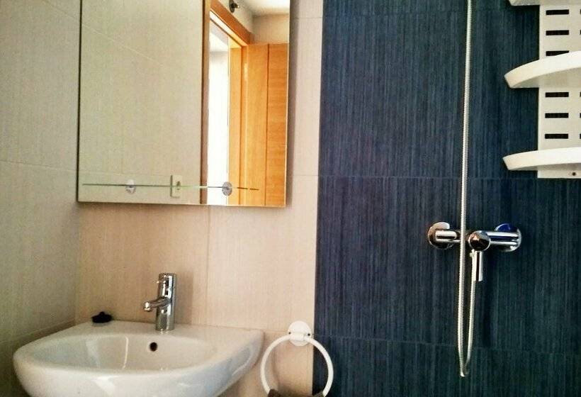 Апартаменты 2 Спальни, Alojamientos Playa De Las Catedrales 3000