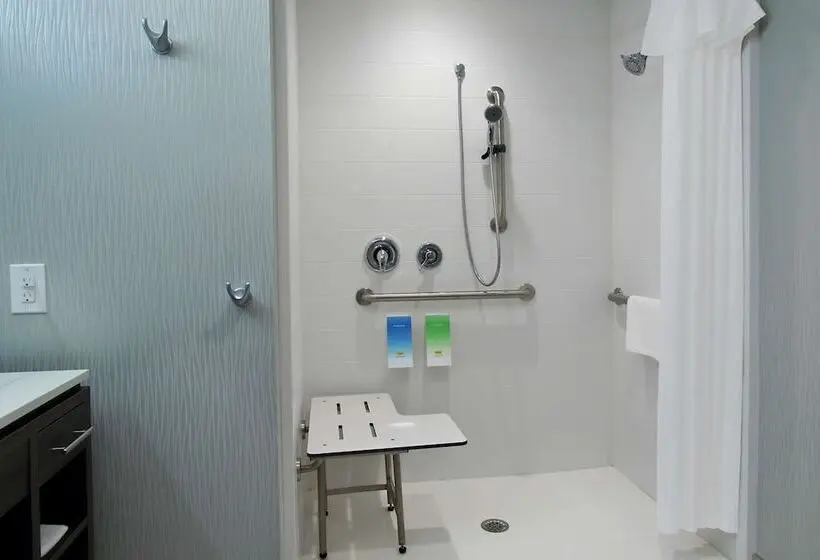 Suite Adapted for people with reduced mobility