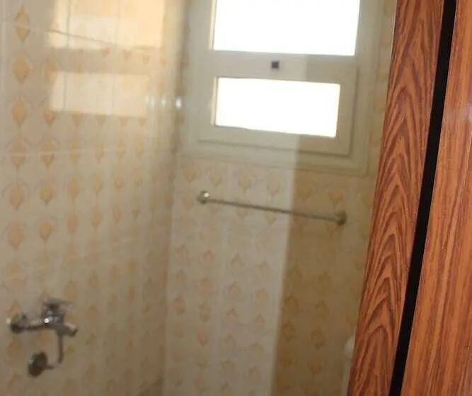 اتاق لوکس, Royal Pyramids Inn