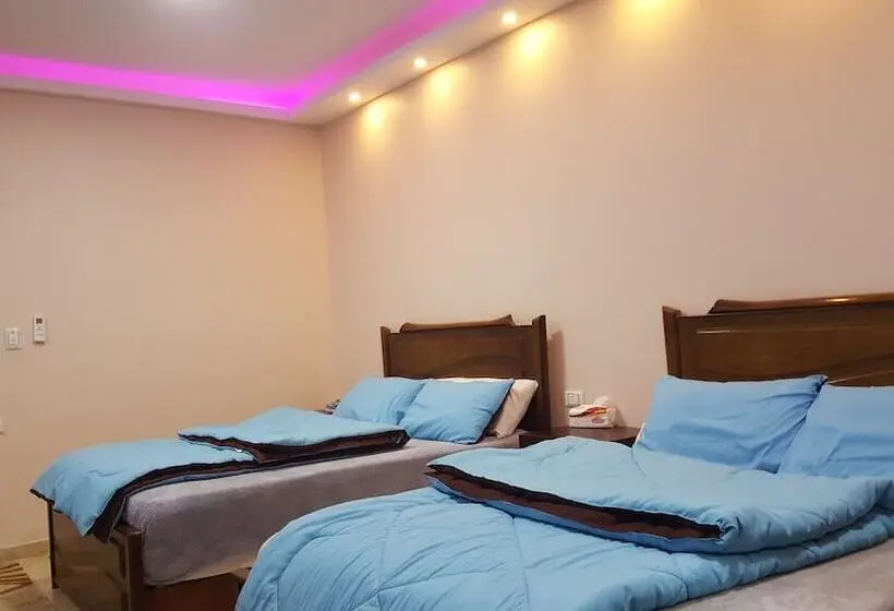 اتاق لوکس چهار تخته, Royal Pyramids Inn