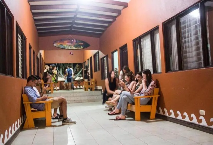 スタンダードルーム, Tsunami Hostel