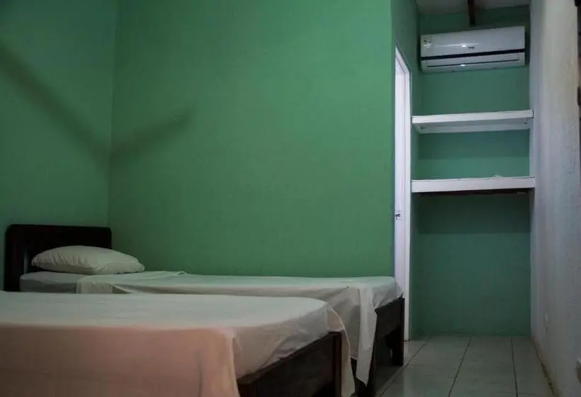 スタンダードルーム, Tsunami Hostel