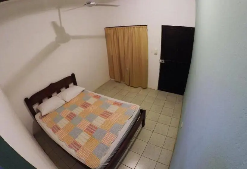 スタンダードルーム, Tsunami Hostel