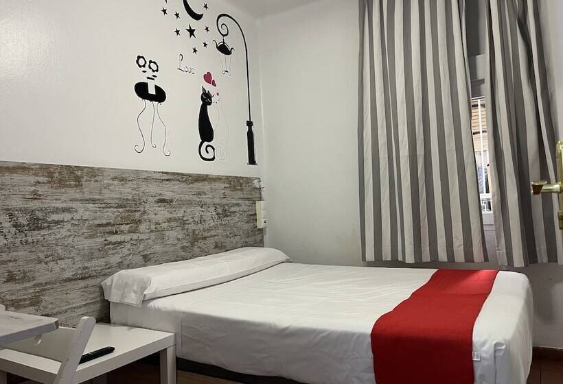 اتاق استاندارد با سرویس بهداشتی مشترک, Casa De Huéspedes Almansa