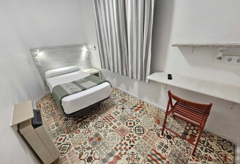 اتاق استاندارد یک تخته با سرویس بهداشتی مشترک, Casa De Huéspedes Almansa