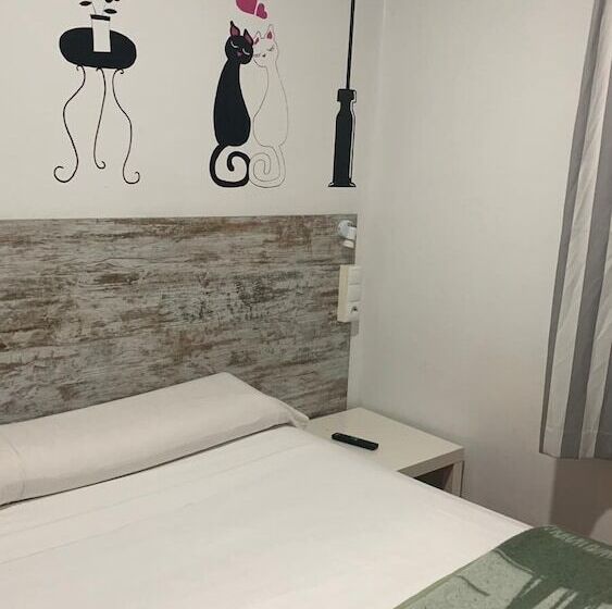 اتاق استاندارد با سرویس بهداشتی مشترک, Casa De Huéspedes Almansa