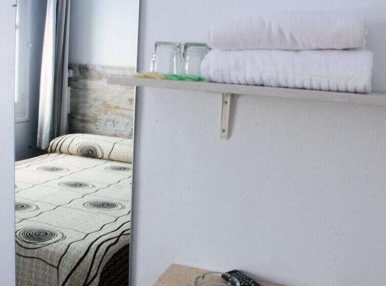 اتاق استاندارد با سرویس بهداشتی مشترک, Casa De Huéspedes Almansa