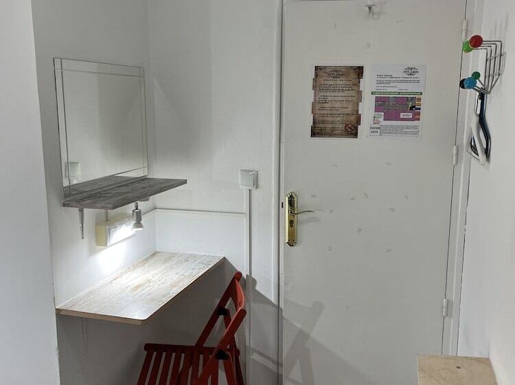 اتاق استاندارد یک تخته با سرویس بهداشتی مشترک, Casa De Huéspedes Almansa