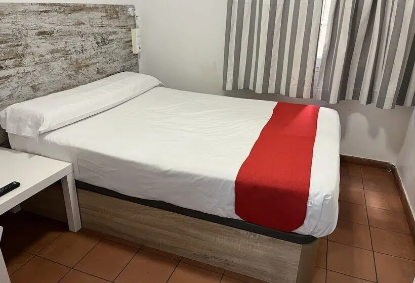 اتاق استاندارد با سرویس بهداشتی مشترک, Casa De Huéspedes Almansa