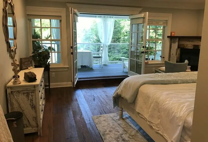 デラックススタジオ, Chateau Rooms
