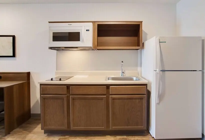 スタンダードスタジオ, Extended Stay America Select Suites Melbourne West Melbourne